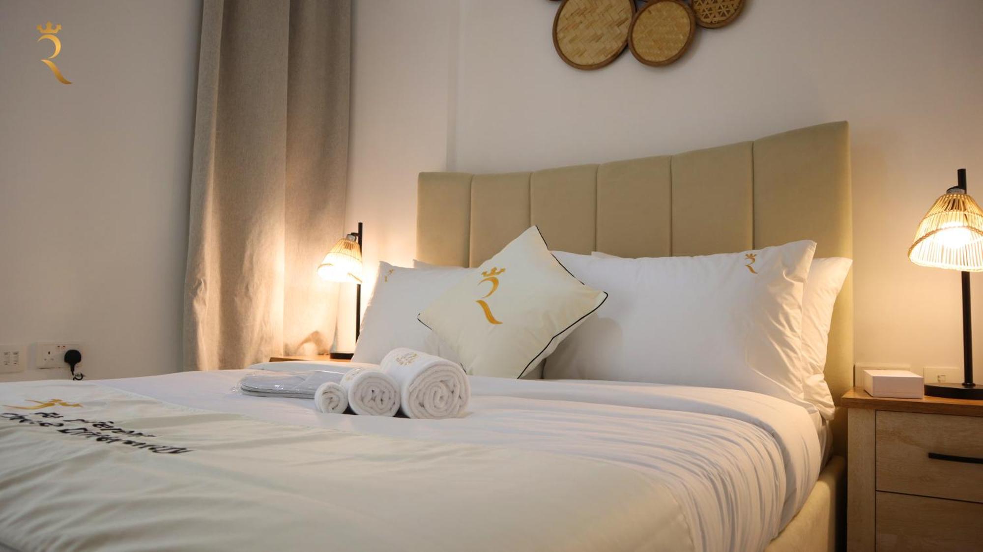 Aurora Your 2br Duplex Transit In Masdar Abu Dhabi